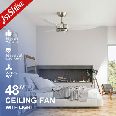 Buen precio Luz de ventilador de techo de plástico ABS con control remoto En línea